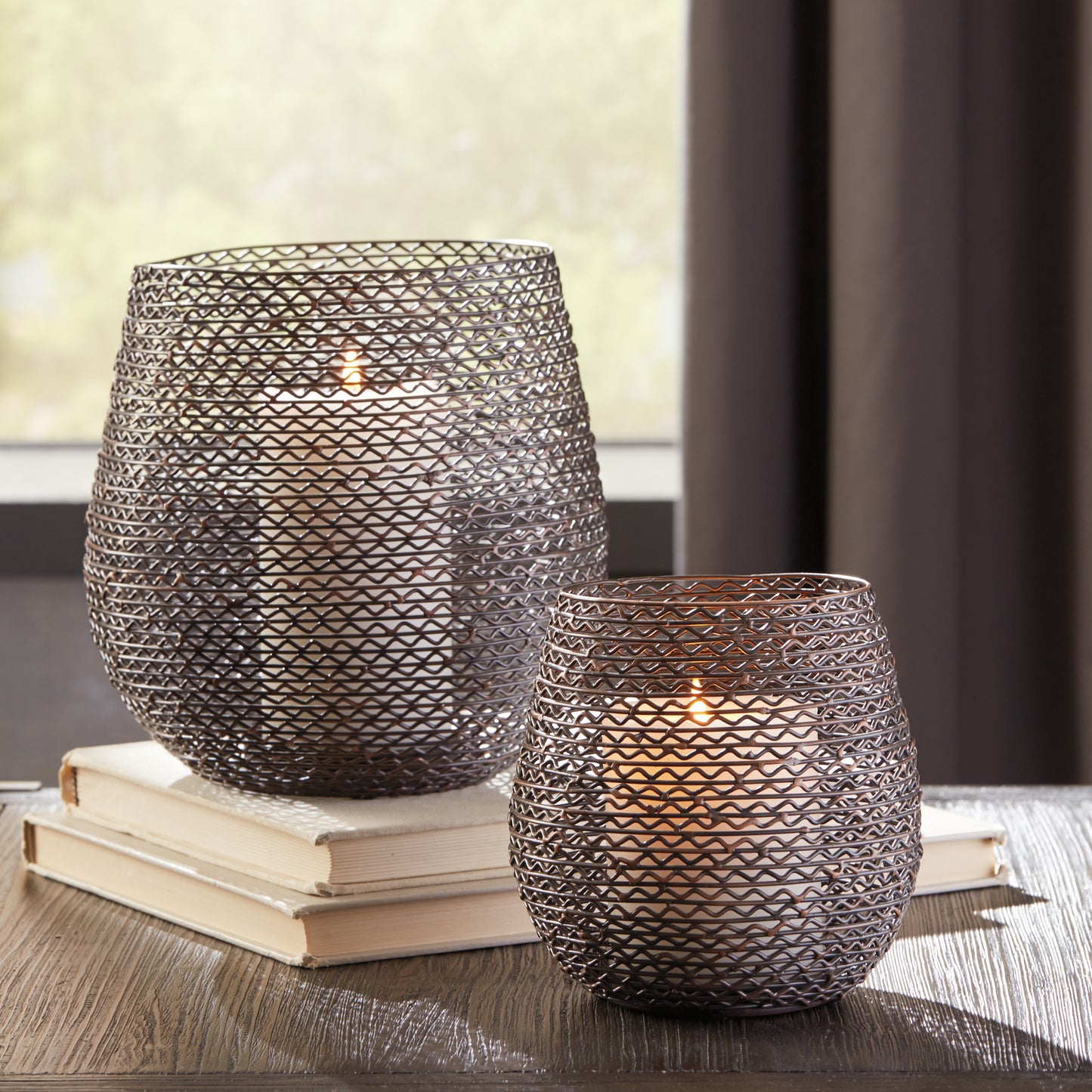 Desdemona Candle Holder Set (2pc)