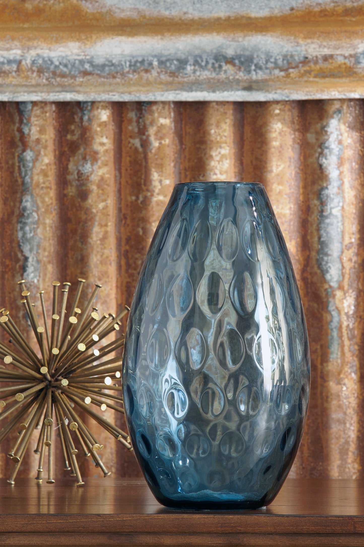 Davanand Vase