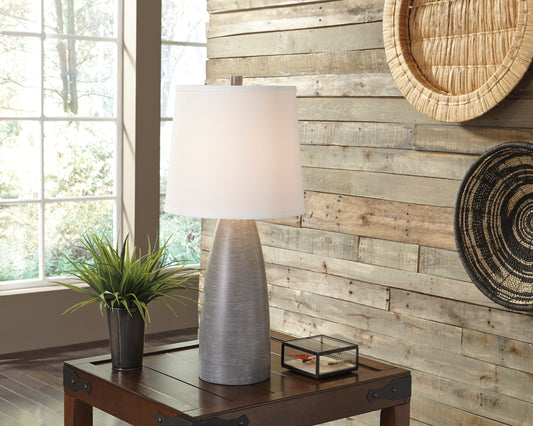 Shavontae Table Lamp
