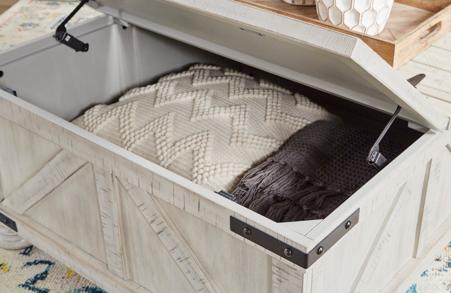 Carynhurst Storage Coffee Table Set