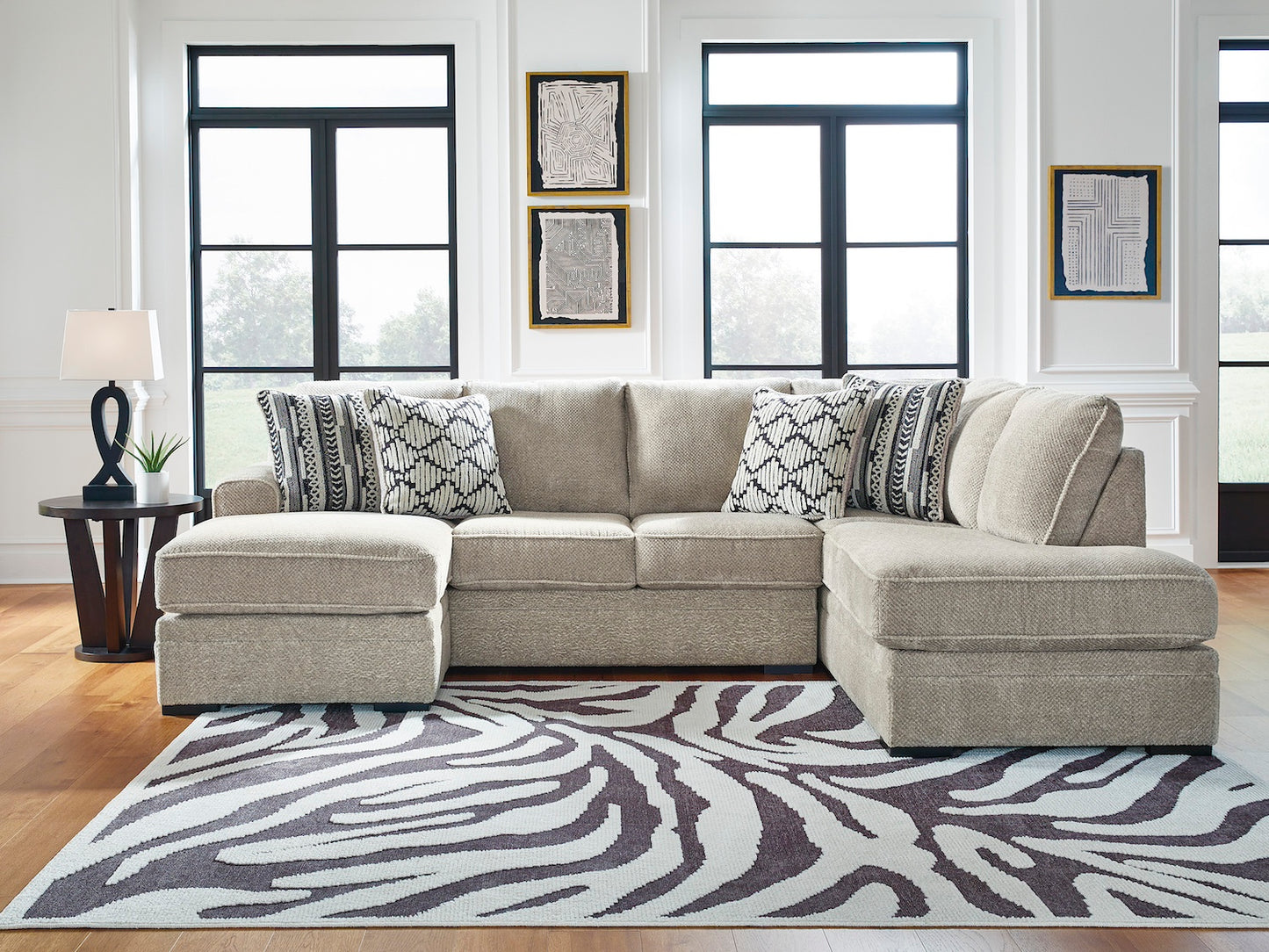 Calnita Sectional